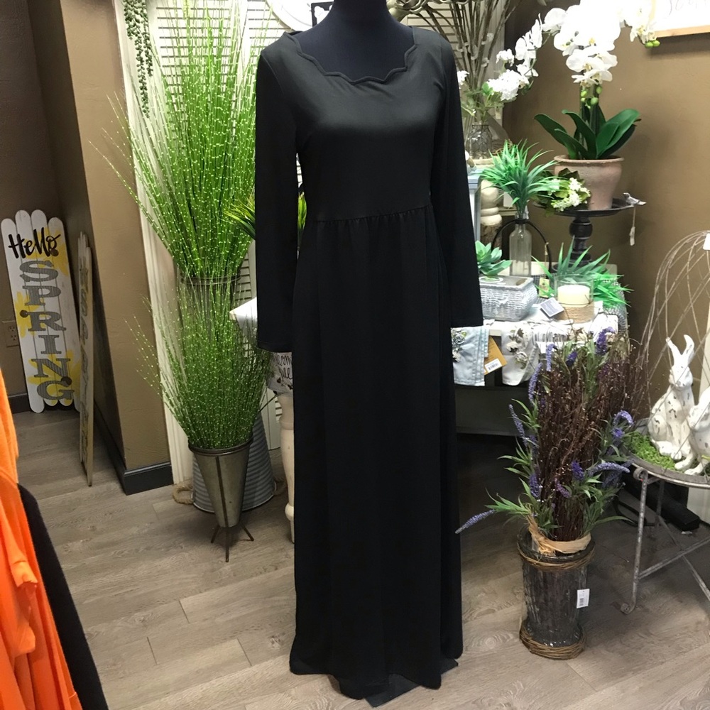 Mary Square Maxi Dress